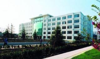 四川省建筑职工大学